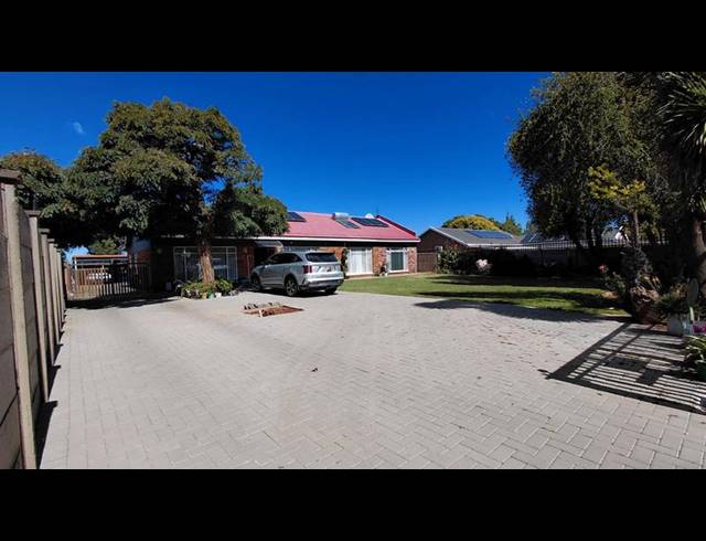 3 BEDROOM HOUSE FOR SALE IN LANGENHOVENPARK